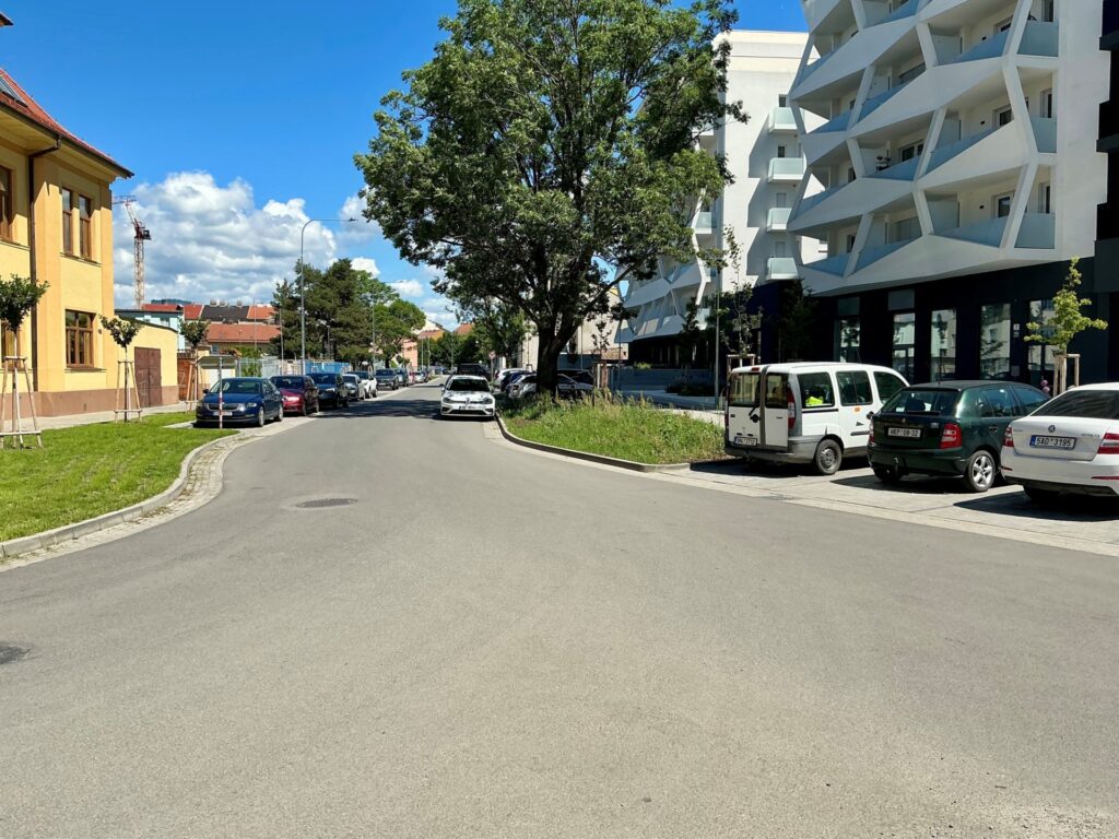 Komárovská - rekonstrukce kanalizace a vodovodu